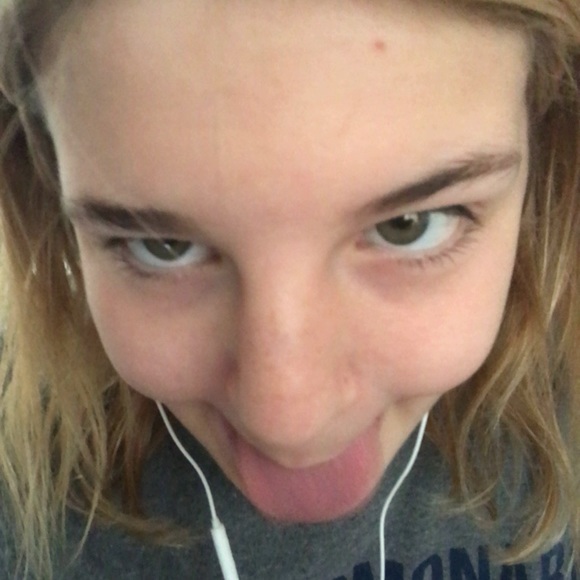 Meet your Posher, Addison - Picture 1 of 1